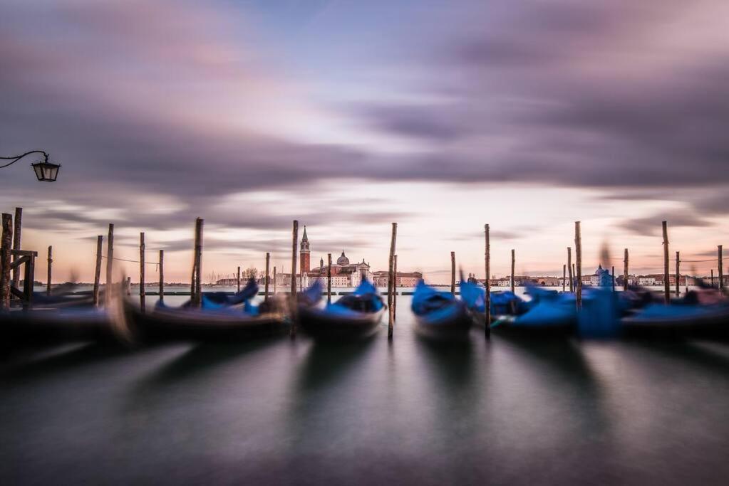 Attic Behind St. Mark's Square * Venedig